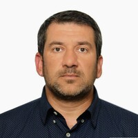 Estate Manager, Estate Manag. Couple