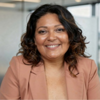 Estate Manag. Couple, Domestic Couple